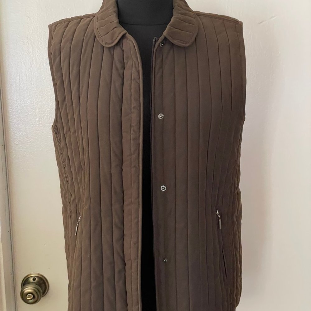 Brown Weatherproof Vest/Zipper & Snaps Pockets Sz M